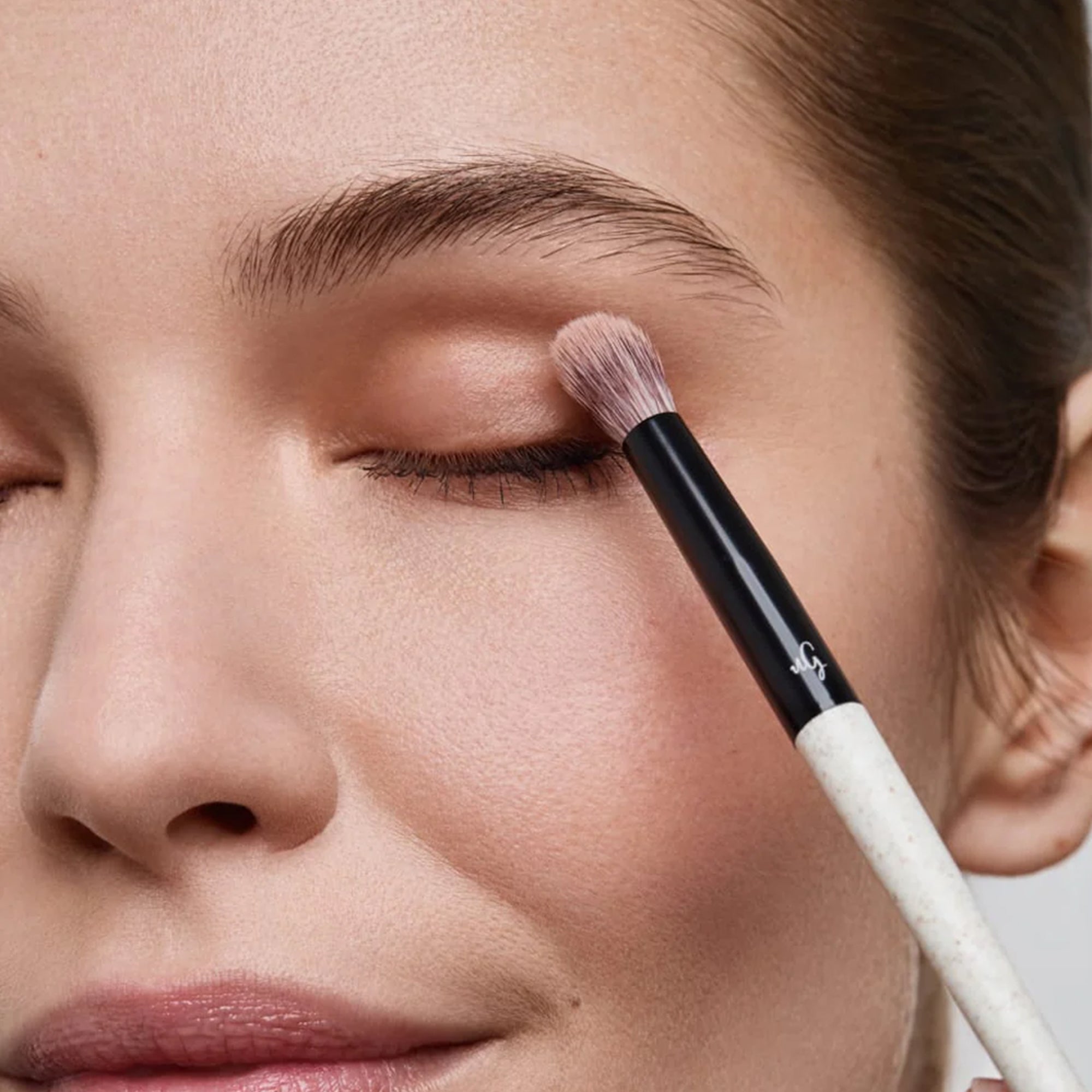 Eye Blender Brush 05