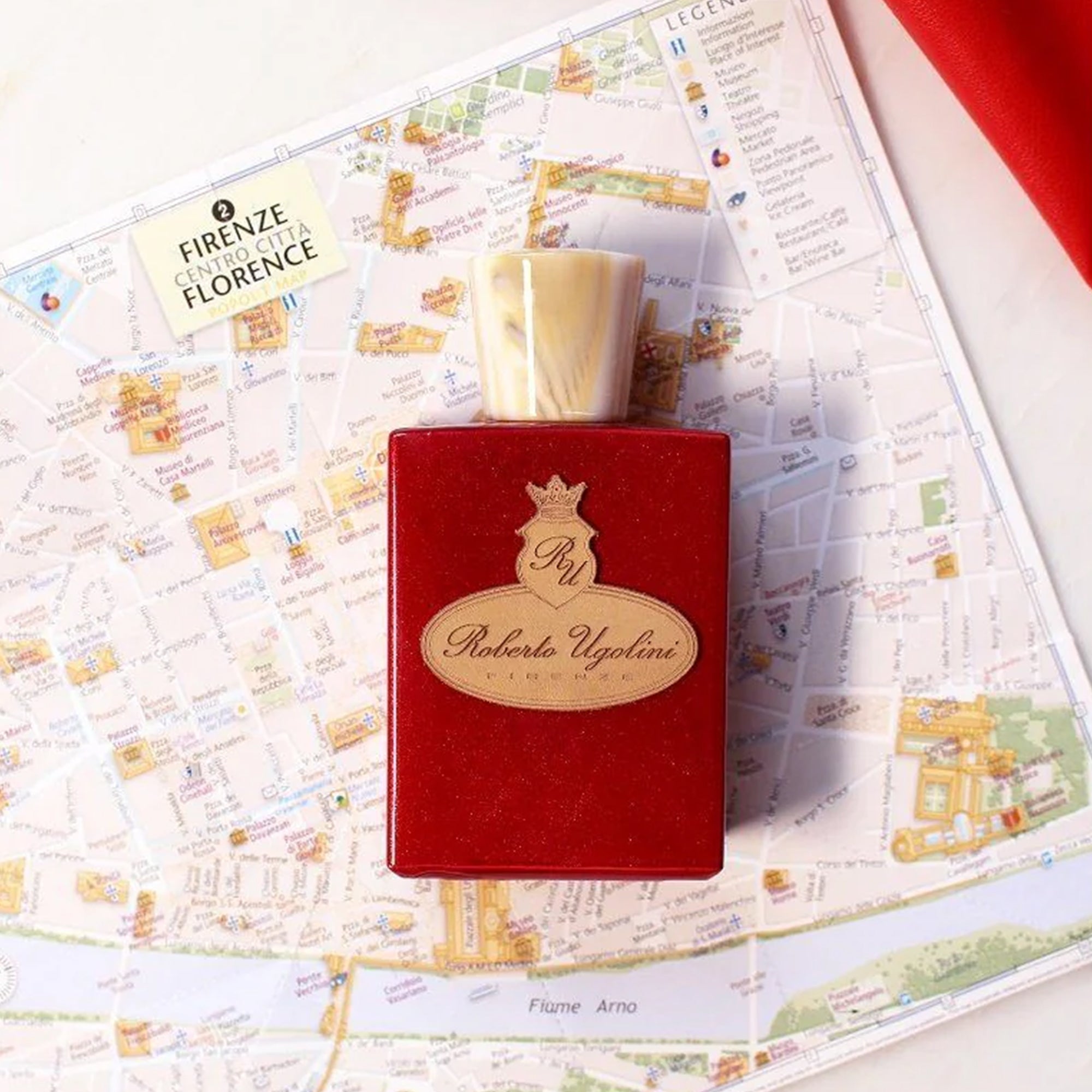 Flakon des Nischenparfums 17 Rosso von Roberto Ugolini