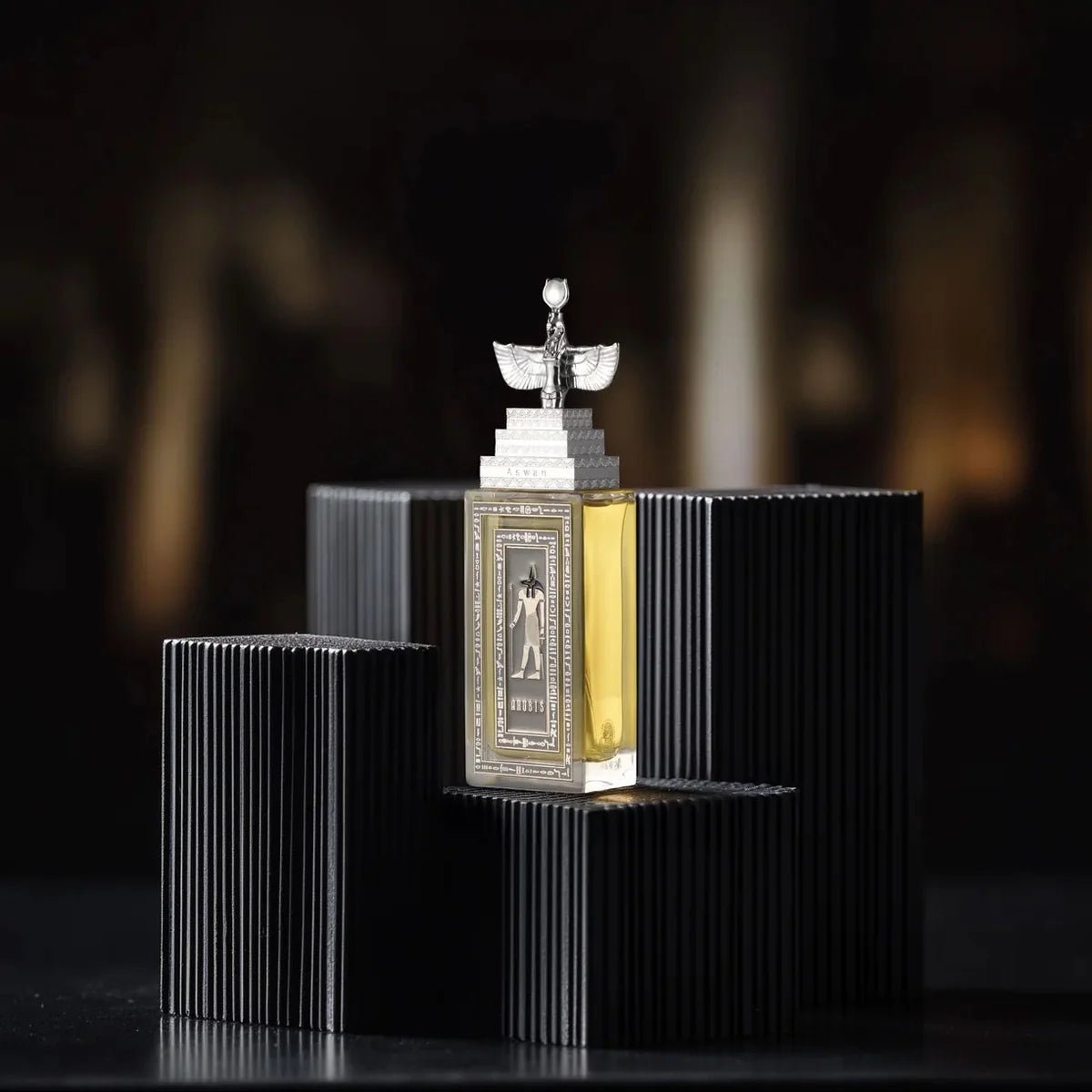 Flakon des Nischenparfums Anubis von Aswan
