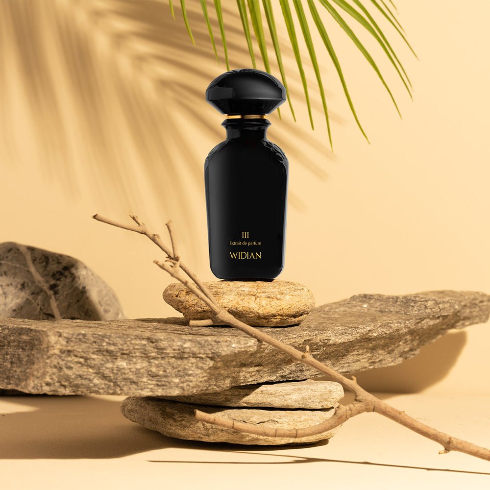 Flakon des Nischenparfums Black III von Widian