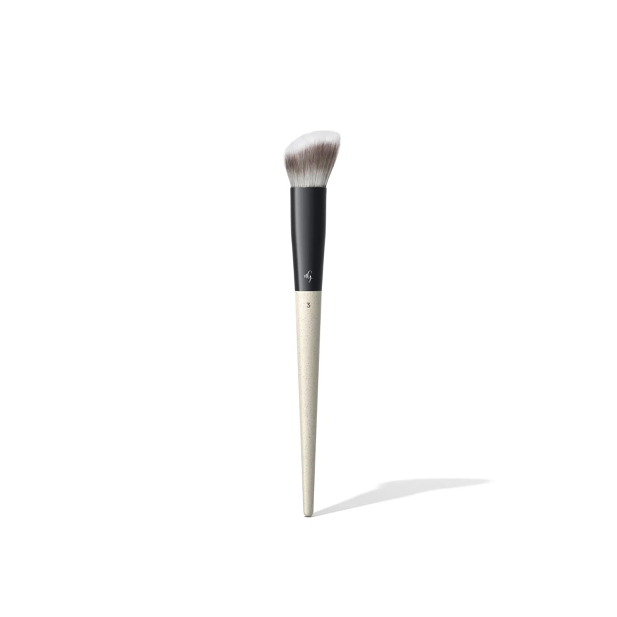 Flakon des Nischenparfums Blush & Contouring Brush 03 von UND GRETEL