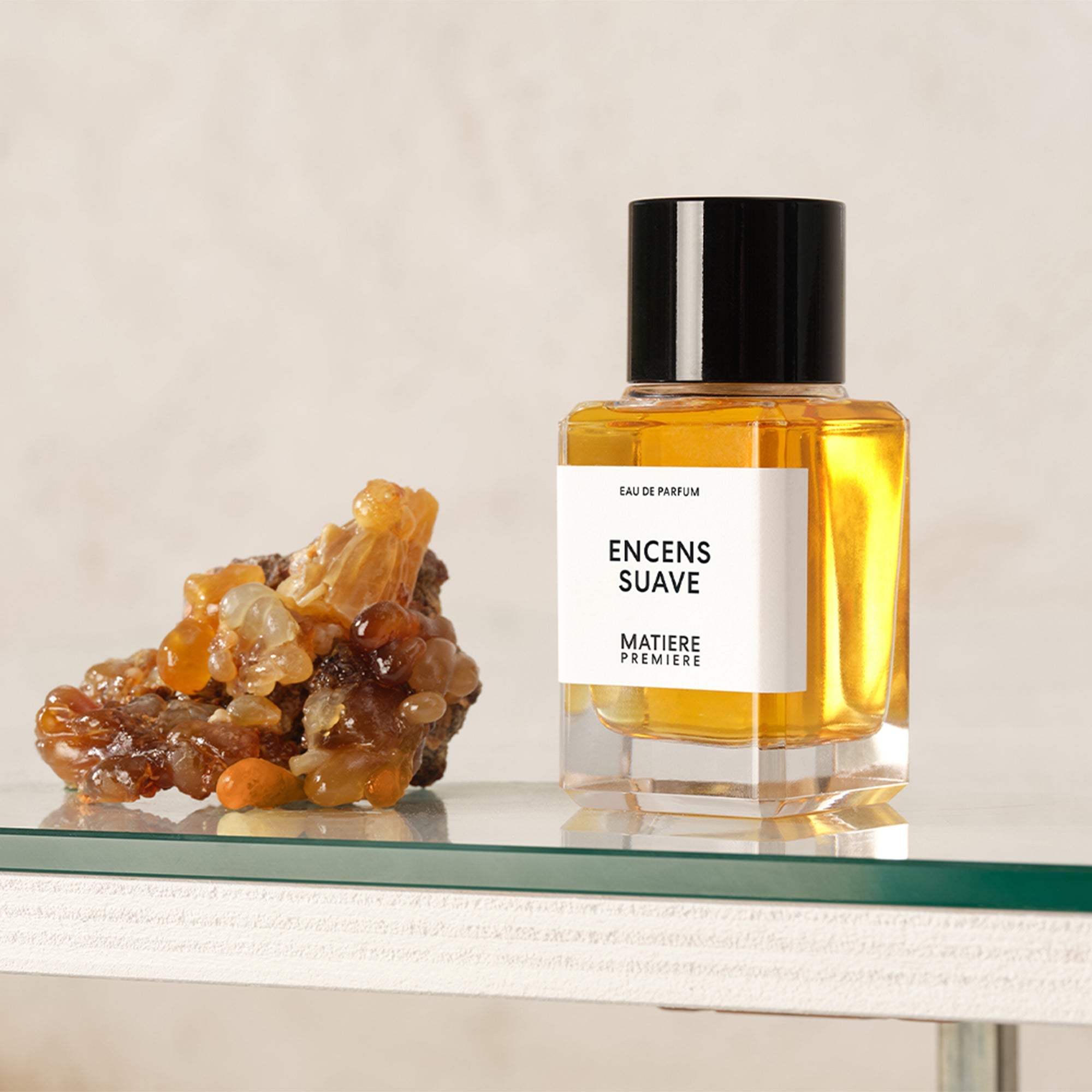 Flakon des Nischenparfums Encens Suave von MATIERE PREMIERE