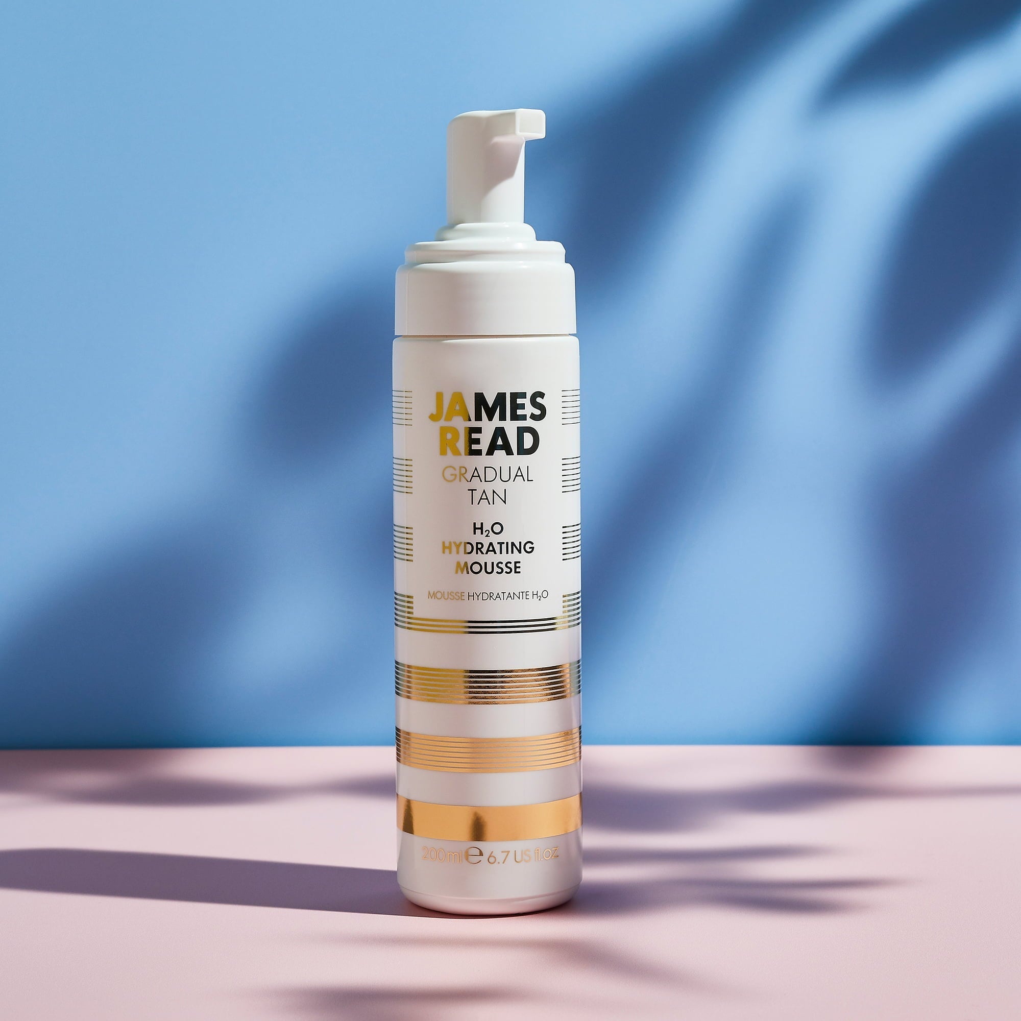 Flakon des Nischenparfums H2O Hydrating Tan Mousse von James Read