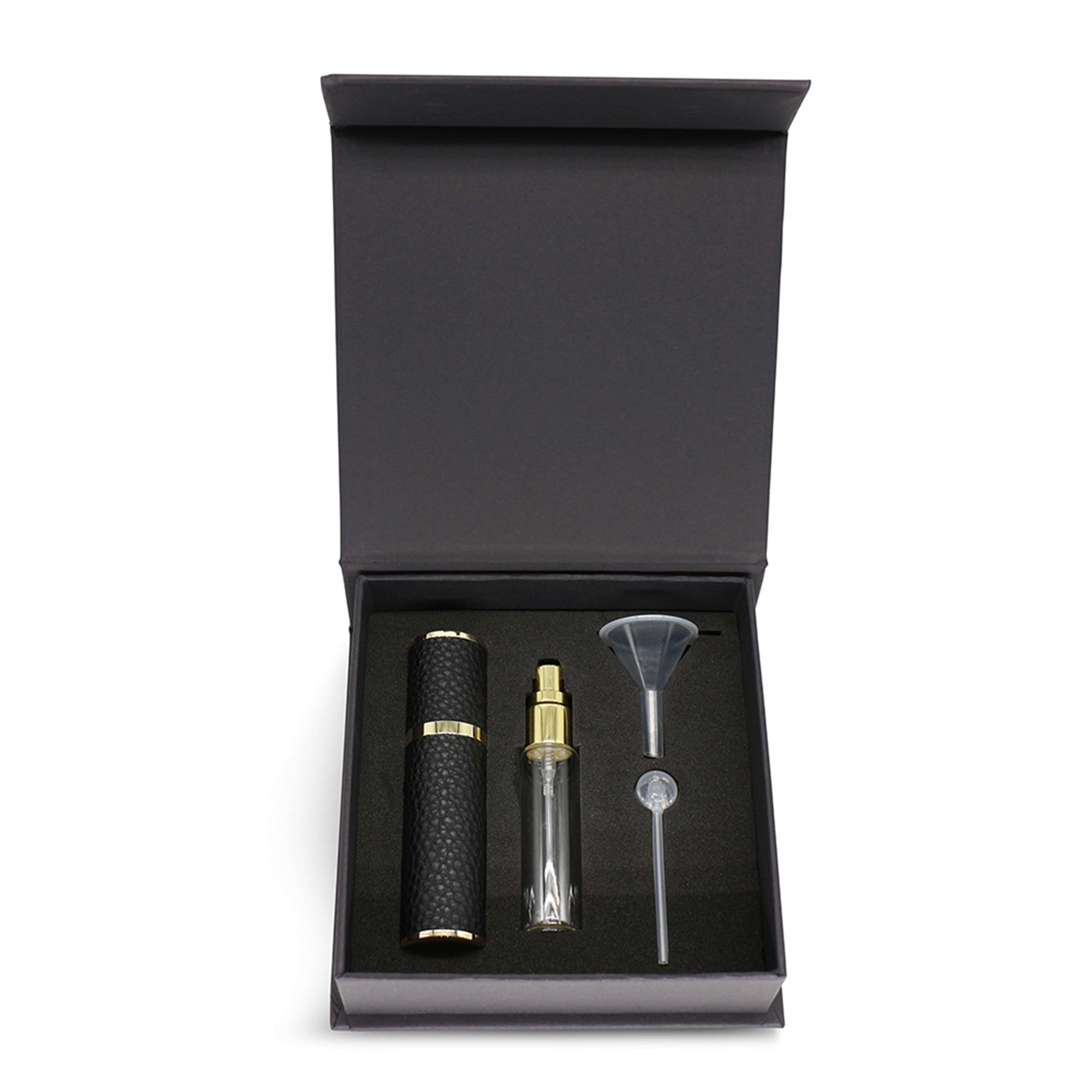 Flakon des Nischenparfums Leder - Travelatomizer von Essence Garden