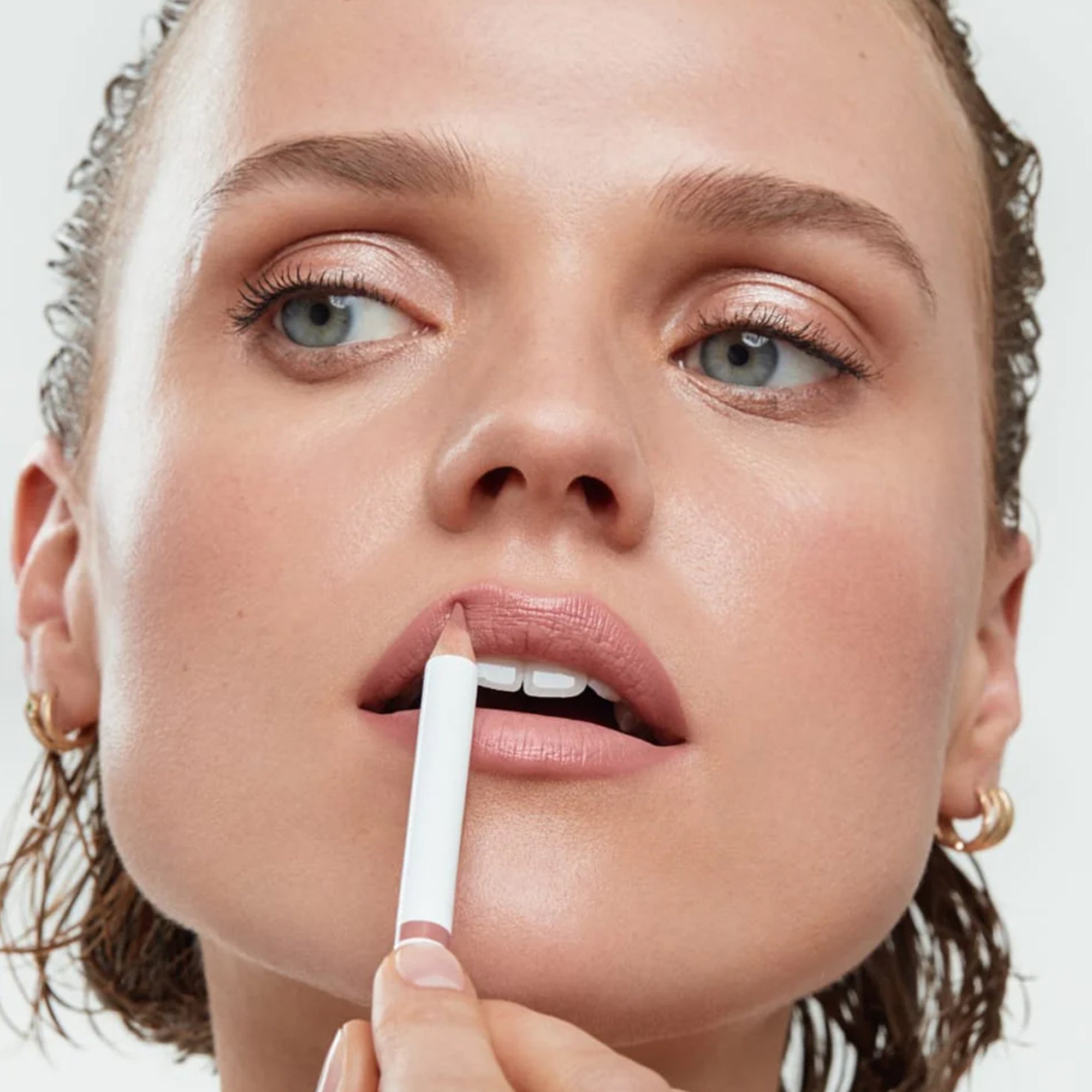 Flakon des Nischenparfums LUSTEC Correcting Lipliner von UND GRETEL