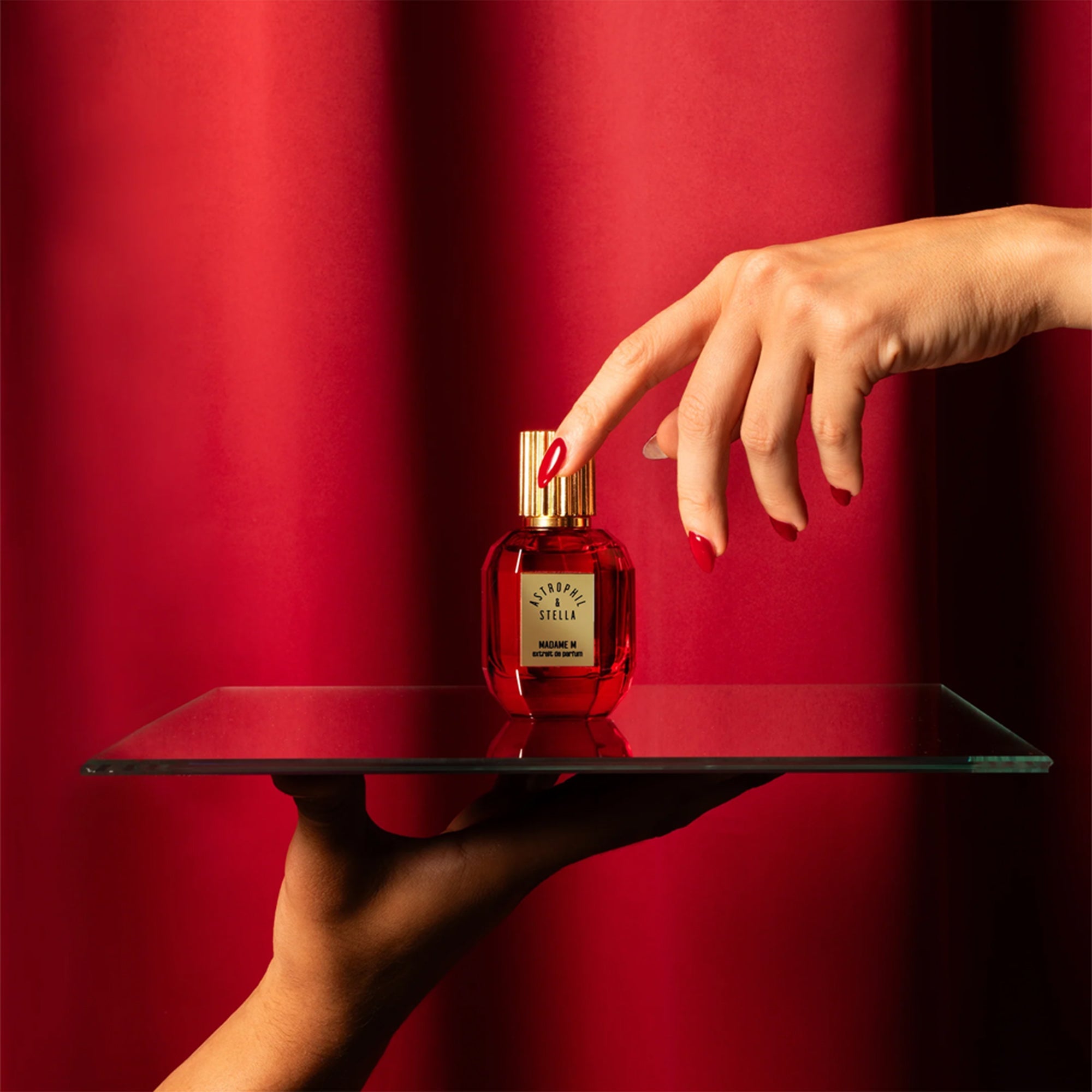 Flakon des Nischenparfums Madame M von Astrophil & Stella