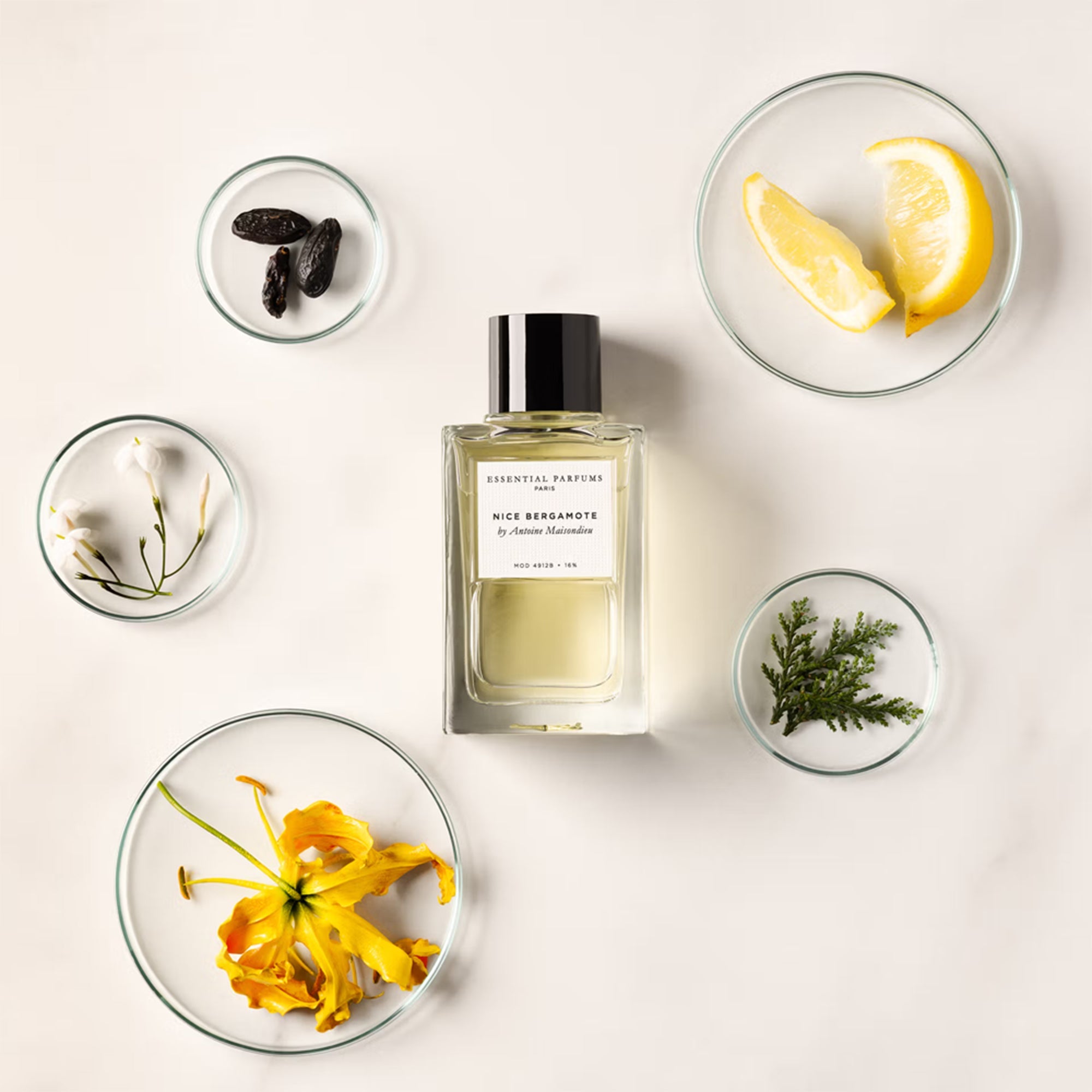 Flakon des Nischenparfums Nice Bergamote von Essential Parfums